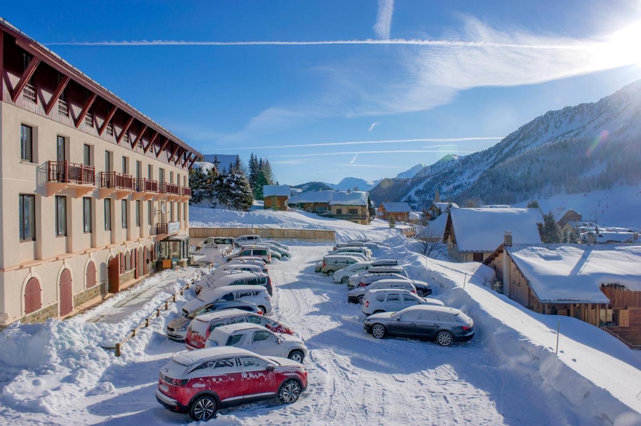 Vtf Le Grand Hotel Montgenèvre Zewnętrze zdjęcie