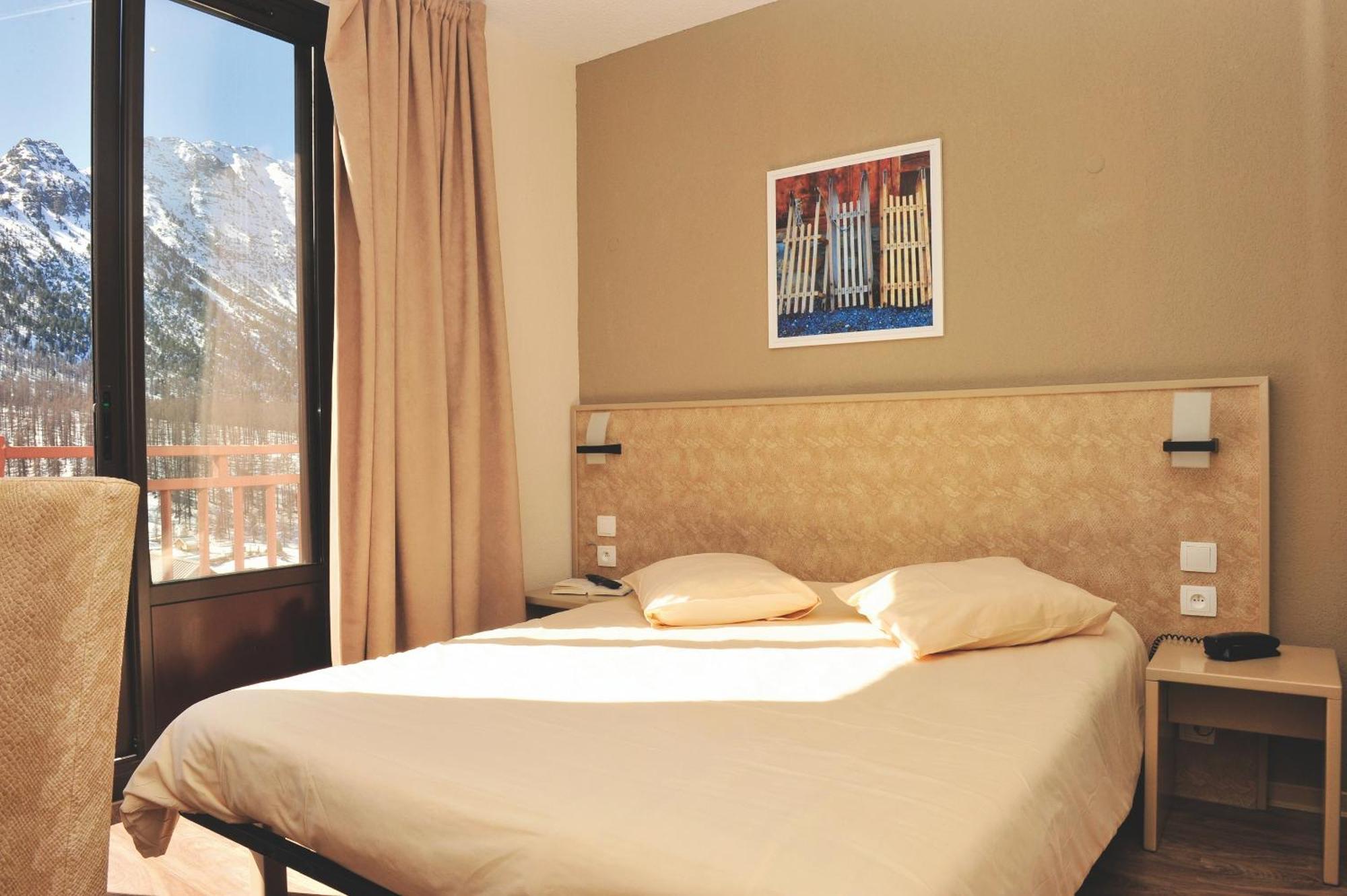 Vtf Le Grand Hotel Montgenèvre Zewnętrze zdjęcie